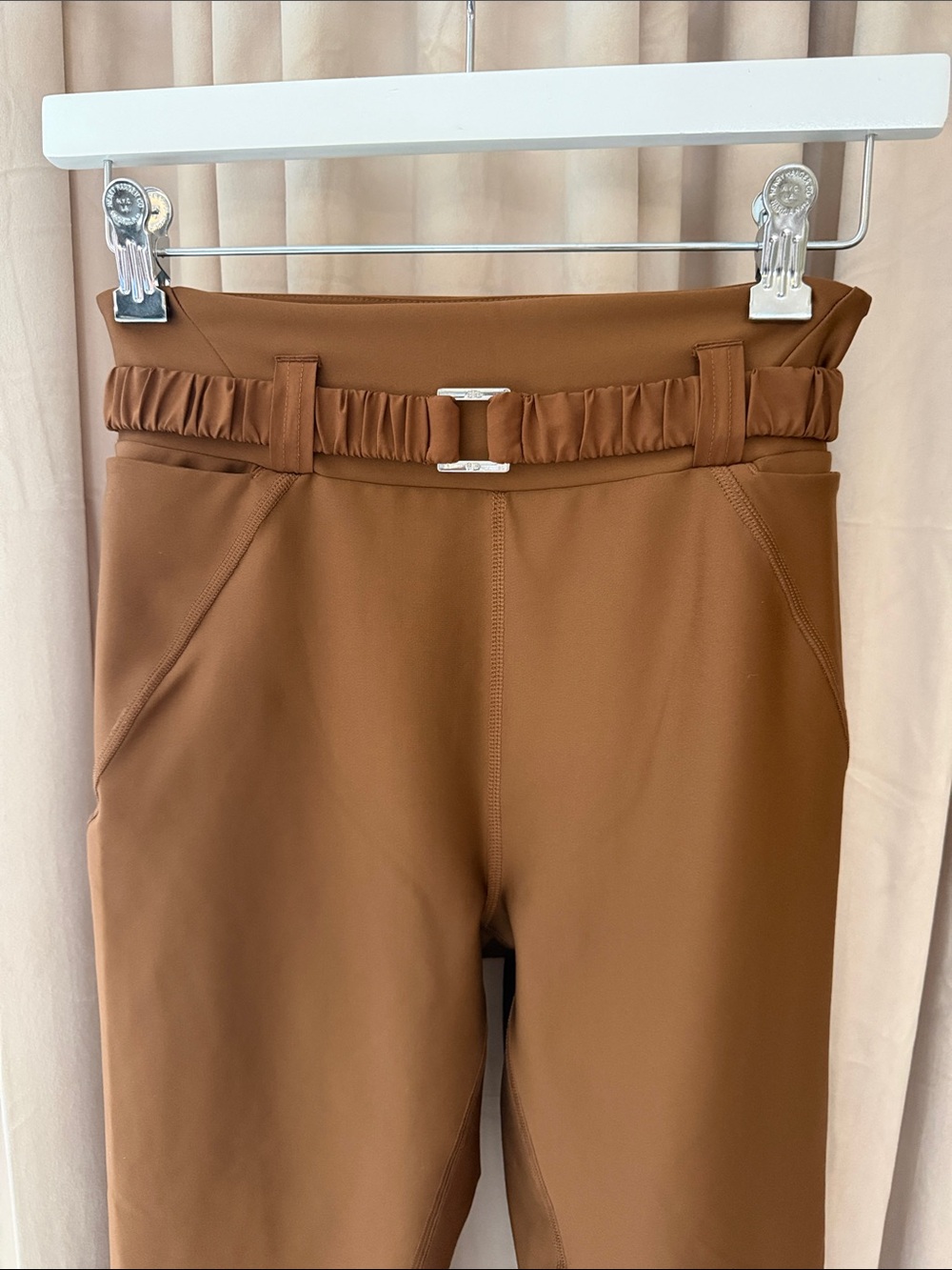 Airlift High-Waist 7/8 Charmer Legging